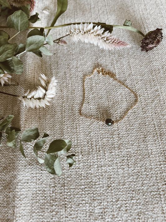 Single Pearl Bracelet