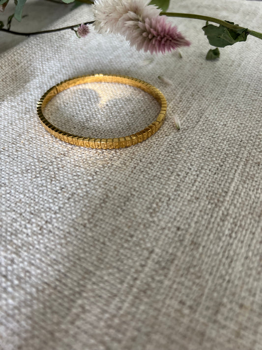 Ribbed Bangle