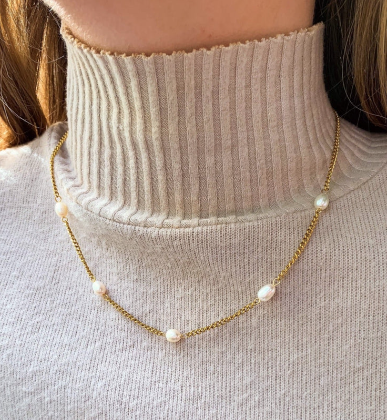 Curb Pearl Necklace